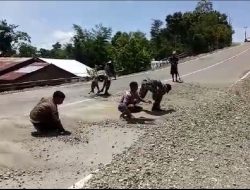 Anggota Satgas Pamtas RI-RDTL Yonif R 408/SBH Adakan Kunjungan ke Rumah Warga