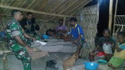 Gubuk Kecil Pra TMMD Menjadi Cerita Suka Cita Warga Bersama Babinsanya