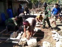 Sinergi Anggota Satgas Yonif Mekanis 741/GN Dengan Masyarakat