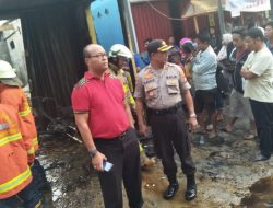 Sijago Merah Ngamuk Dua Kios Ludes, Tiga Orang Meninggal Dunia