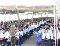 Danrem 161/Wira Sakti bekali Mahasiswa Baru Unwira Kupang