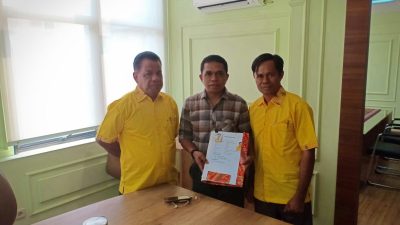 Balon Wakil Bupati Malaka Wandelinus Taolin Resmi Daftar di Partai Golkar