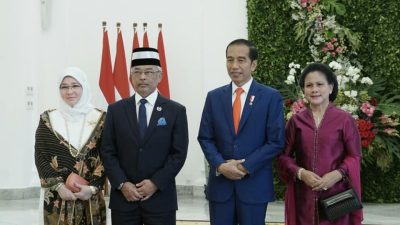 Didampingi Ibu Negara Iriana, Presiden Jokowi Terima Kunjungan Raja Malaysia