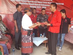 Didukung Ratusan Tokoh Masyarakat dan Adat, Simon Nahak Resmi Daftar di PDIP Malaka