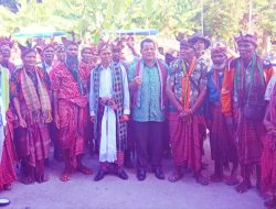 Ratusan Tua Adat, Dampingi W.T Daftar Lagi di Gerindra