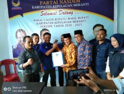 Wauow… Resmi Mendaftar Pilkada 2020, MAJU  Diiring Kendaraan Becak
