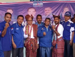 Saat Daftar di Demokrat, Paulus Un Disambut Tarian Tebe Bersama