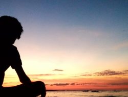 Anak Marae Berduri di Pohon Duri