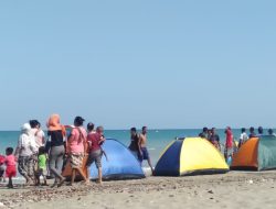 Warnai Pantai Motadikin, Pemuda Aintasi Antusias Bangun Taman Langit
