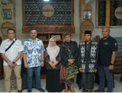 Program dan Pelatihan Internet BAKTI Kominfo Meningkatkan Pendapatan Pelaku UMKM di Desa Suakarara