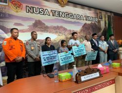 Jasa Raharja NTT Serahkan Santunan Kepada 20 Orang Ahli Waris Korban Penumpang Kapal Express Cantika 77