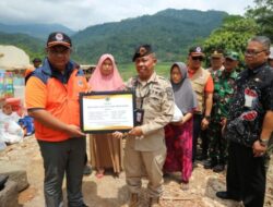BNPB Serahkan Dukungan untuk Penanganan Bencana Tanah Longsor Banjarnegara