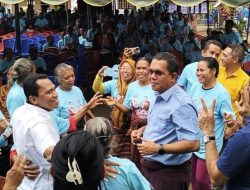 Ribuan Warga Pulau Adonara Antusias Sambut Kehadiran Melki Laka Lena