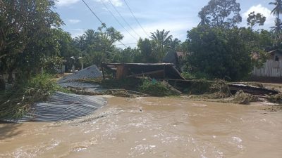 Tanggul Jebol Sebabkan Banjir, 429 Rumah Terendam, Satu Rumah Rusak Berat di Kecamatan Dolok Masihul Kabupaten Serdang