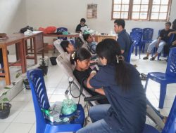 PMI Kumpulkan 20 Kantong Darah Saat Donor di SMAN 1 Keo Tengah 
