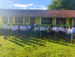 Bhabinkamtibmas Desa Naekasa Ajak Siswa SMPN Nela Stop Bullying, Jaga Keamanan dan Ketertiban