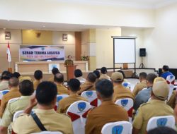 Bupati Nagekeo Minta ASN Kurangi Aktivitas Medsos: Kalau Ada Masalah Temui Saya