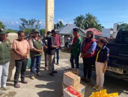 Dosen dan Mahasiswa Politeknik St. Wilhelmus Boawae Urunan Beri Bantuan Korban Banjir