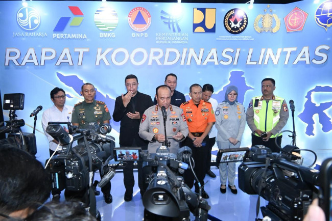 Jasa Raharja Paparkan Percepatan Jaminan dan Keselamatan Transportasi pada Rakor Lintas Sektoral Kesiapan Nataru 2025–2026 1 IMG 20251218 WA00241