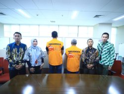 Penyerahan Tersangka Tindak Pidana Sektor Jasa Keuangan PT Investree Radhika Jaya