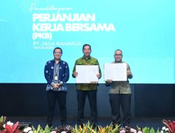 Saksikan Penandatanganan PKB Jasa Raharja dan Serikat Pekerja,  Menaker Titip Tiga Agenda Strategis