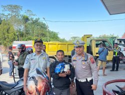 Sinergi Forum Lalu Lintas Angkutan Jalan Sumba Barat: Jasa Raharja   Bersama Forum Gelar Sosialisasi dan Aksi Simpatik