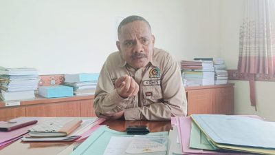 Mengapa Laki-laki Dilindungi, Perempuan yang Dihukum?” — Ketua Komisi IV DPRD TTS Sorot Pemecatan Dua Guru PPPK: Terlalu Berat & Tidak Adil.