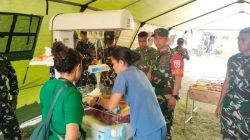 TNI AD Sigap Evakuasi Korban Gempa di RSUD Aeramo Nagekeo