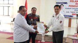 Pesan Bupati TTS pada Pelantikan Ketua Kadin: Stef Pimpin Kadin TTS, Diminta Jadi Mitra Strategis Pemerintah
