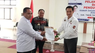 Pesan Bupati TTS pada Pelantikan Ketua Kadin: Stef Pimpin Kadin TTS, Diminta Jadi Mitra Strategis Pemerintah