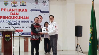 Ketua Kadin NTT Bobby Lianto Perkenalkan Benih Sorgum dari India untuk Dikembangkan di TTS 10 IMG20260821114148