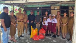 Bentuk Kepedulian Nyata, Simson Polin dan Wakil Bupati Rote Ndao Kunjungi Korban Kebakaran di Metina