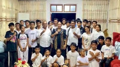 Wabup Apremoi Dethan Lepas Atlet PETRA Boxing Camp PERBATI Rote Ndao ke Kejurnas LLMC III di Kupang 5 IMG 20261028 WA0024